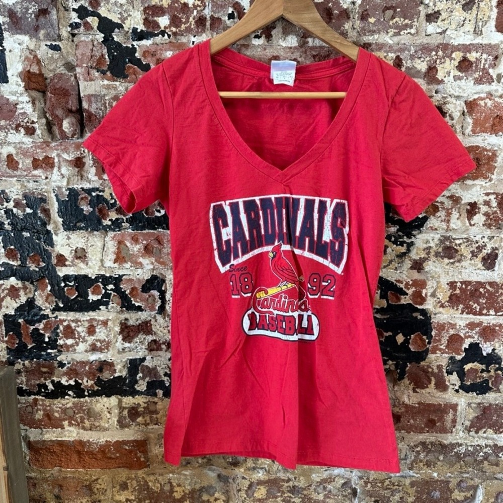 Campus Lifestyle St Louis Cardinals V Neck T-Shirt short sleeve Red Womens Large